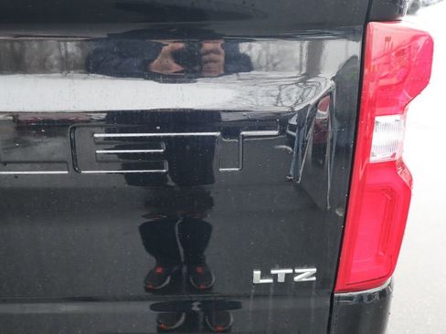 Used 2022 Chevrolet Silverado 1500 LTZ w/ LTZ Premium Package image 31