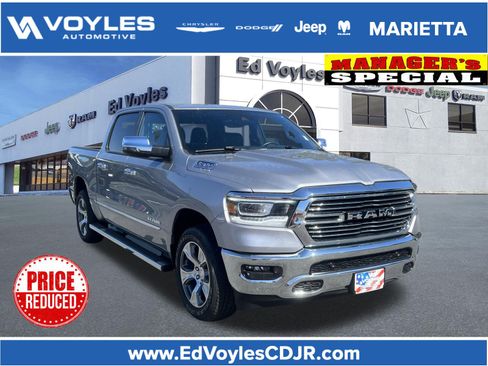 Used 2023 RAM 1500 Laramie AWD/4WD image 1
