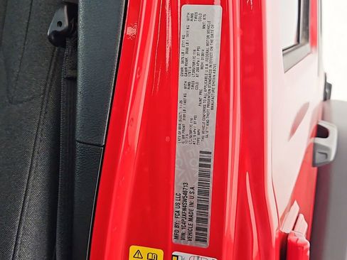 Used 2025 Jeep Wrangler Rubicon image 38