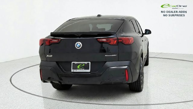 Used 2026 BMW X2 xDrive28i AWD/4WD image 7