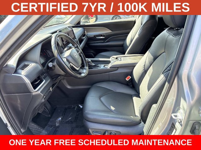Used 2025 Toyota Grand Highlander FWD image 14