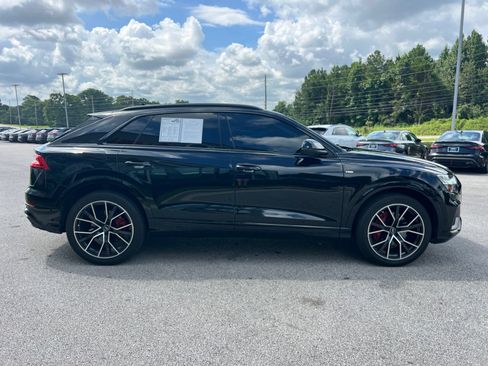 Used 2022 Audi Q8 Prestige w/ Prestige Package AWD/4WD image 4