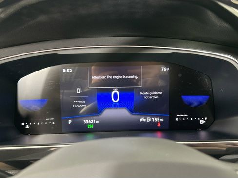 Certified 2023 Volkswagen Tiguan SE R-Line image 10