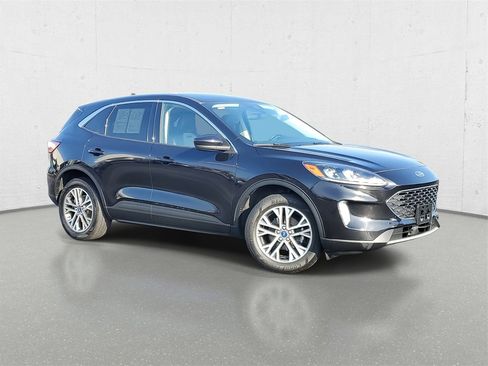 Used 2022 Ford Escape SEL image 2