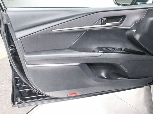 Used 2025 Toyota Camry LE FWD image 20