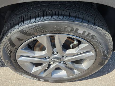 Used 2023 Kia Seltos LX AWD/4WD image 10