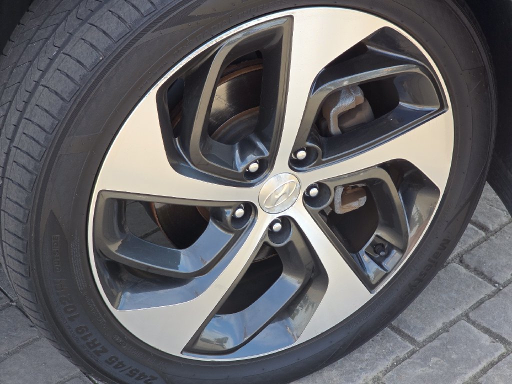 Used 2016 Hyundai Tucson Sport FWD image 17