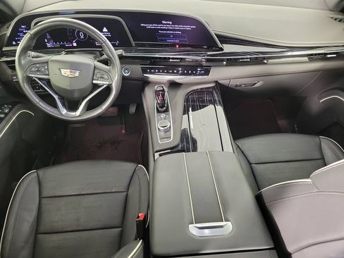 Certified 2022 Cadillac Escalade Sport AWD/4WD image 16