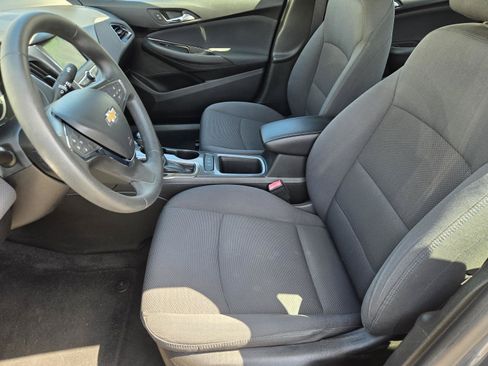 Used 2019 Chevrolet Cruze LT w/ Convenience Package FWD image 22