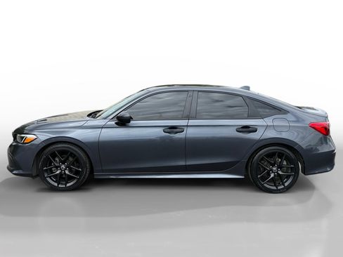 Used 2023 Honda Civic Sport image 2