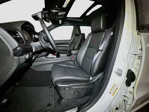 Used 2025 Dodge Durango GT AWD/4WD image 14