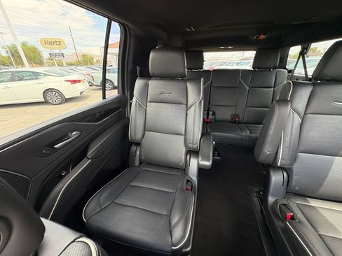 Used 2023 Cadillac Escalade ESV Sport AWD/4WD image 44