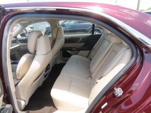 Used 2020 Lincoln Continental Reserve FWD image 17