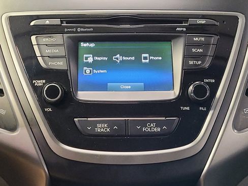 Used 2015 Hyundai Elantra SE w/ Option Group 02 FWD image 25