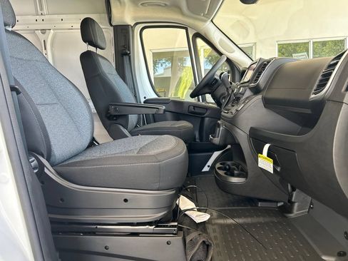 Used 2025 RAM ProMaster 1500 w/ Quick Order Package 22G SLT FWD image 19