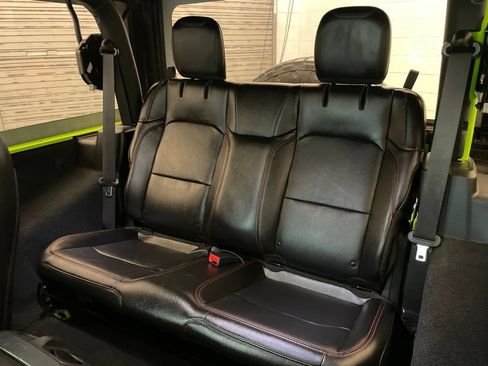 Certified 2021 Jeep Wrangler Rubicon w/ LED Lighting Group AWD/4WD image 14