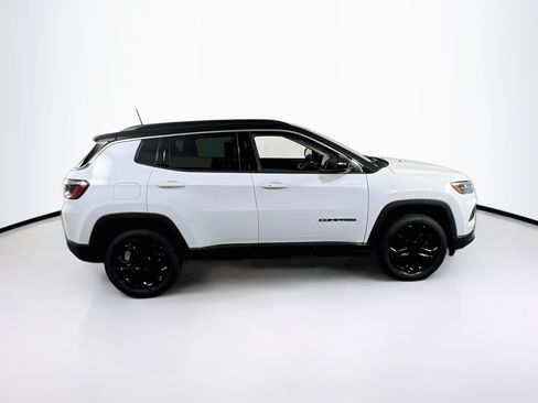 Used 2022 Jeep Compass Limited AWD/4WD image 4