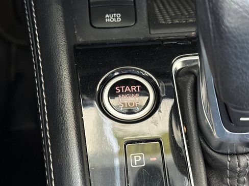 Used 2024 Nissan Kicks SR FWD image 31