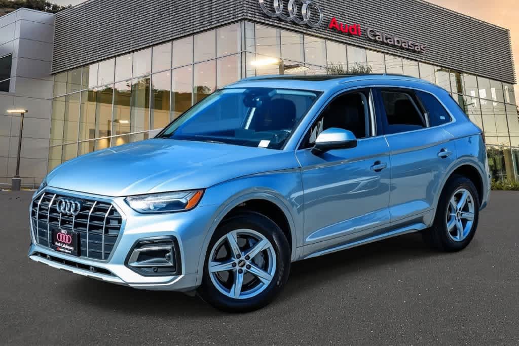 Used 2022 Audi Q5 2.0T Premium w/ Convenience Package AWD/4WD image 1