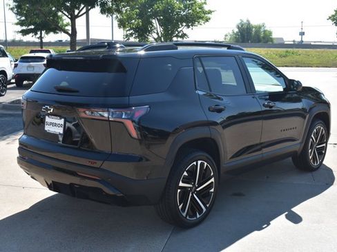 New 2027 Chevrolet Equinox RS w/ LPO, Floor Liner Package FWD image 5