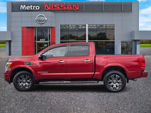 Used 2017 Nissan Titan Platinum Reserve AWD/4WD image 3