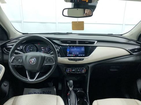 Used 2021 Buick Encore GX Essence w/ Experience Buick Package FWD image 21