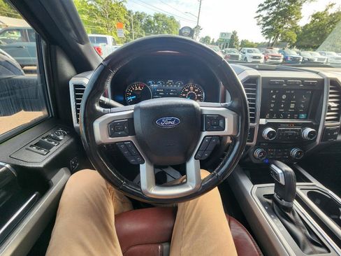 Used 2018 Ford F150 Platinum w/ Equipment Group 701A Luxury AWD/4WD image 17
