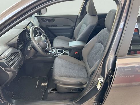 Used 2025 Subaru Forester Premium AWD/4WD image 13