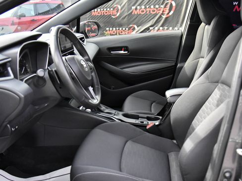 Used 2024 Toyota Corolla SE w/ SE Package FWD image 17
