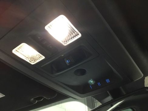 Used 2018 RAM 3500 Laramie Longhorn image 38