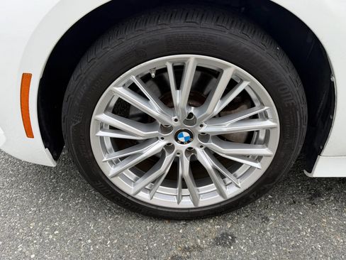 Used 2023 BMW 330i xDrive Sedan w/ Driving Assistance Package AWD/4WD image 27