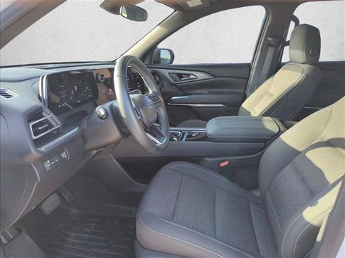 Used 2024 Chevrolet Traverse LT w/ Midnight/Sport Edition FWD image 12