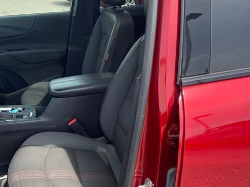 Used 2022 Chevrolet Equinox RS w/ LPO, Floor Liner Package FWD image 5
