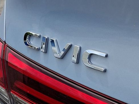 Used 2023 Honda Civic Touring image 29