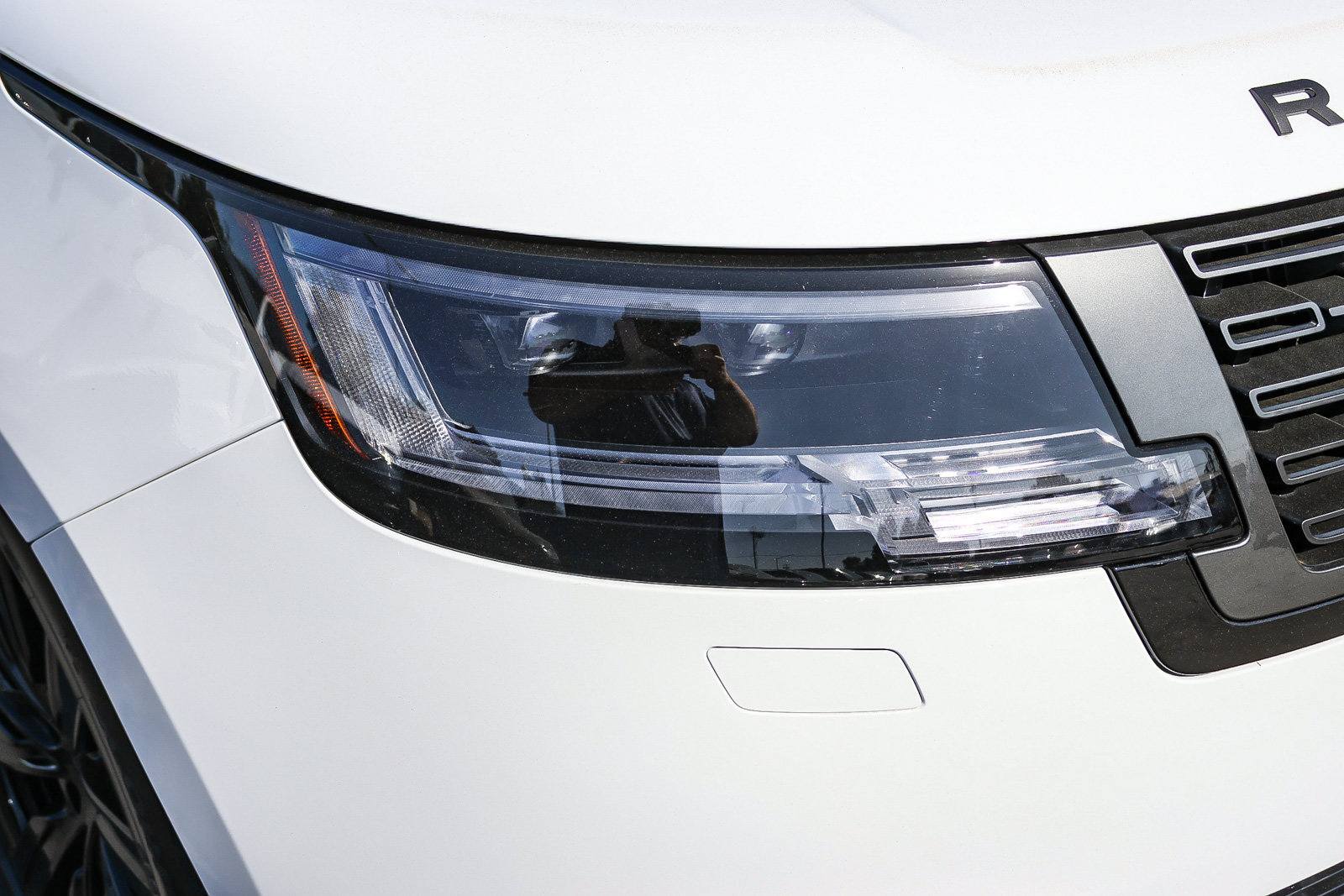 New 2026 Land Rover Range Rover SE AWD/4WD image 11