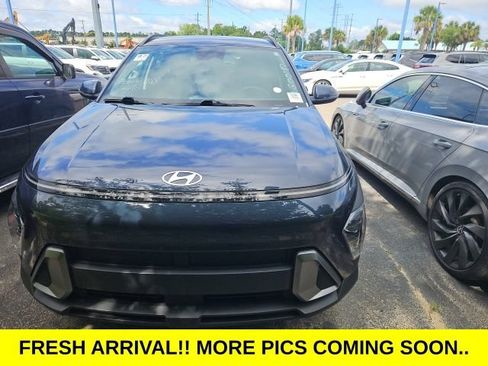 Used 2025 Hyundai Kona SEL AWD/4WD image 2