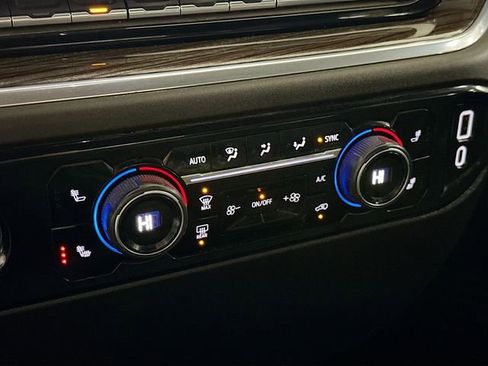 Used 2022 Chevrolet Silverado 1500 LT image 17