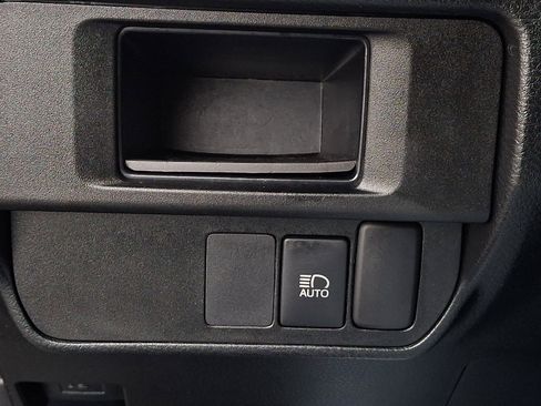 Used 2019 Toyota Tacoma SR5 image 24