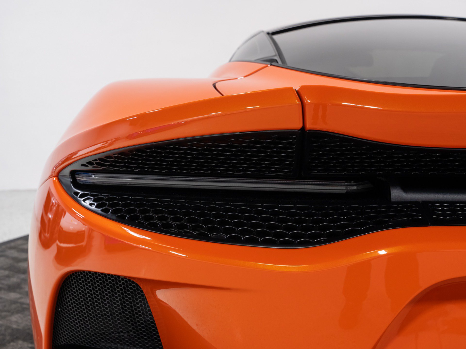 Used 2023 McLaren GT RWD image 21