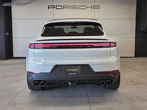 Certified 2026 Porsche Cayenne Coupe AWD/4WD image 7