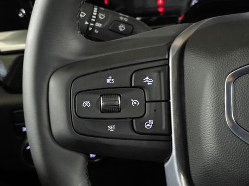 Used 2025 GMC Sierra 1500 Elevation image 31