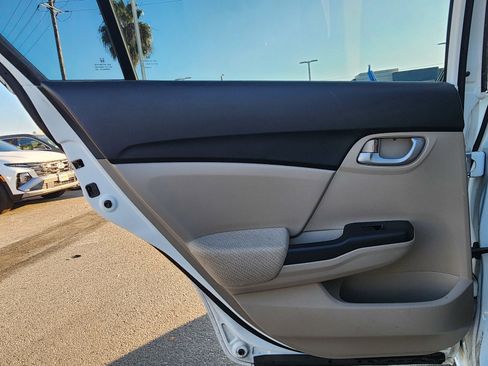 Used 2013 Honda Civic LX image 17