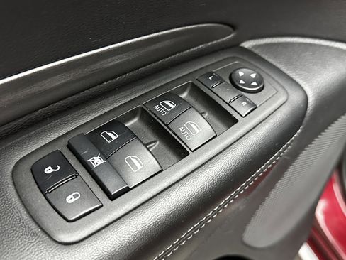 Used 2021 Dodge Durango SXT image 11