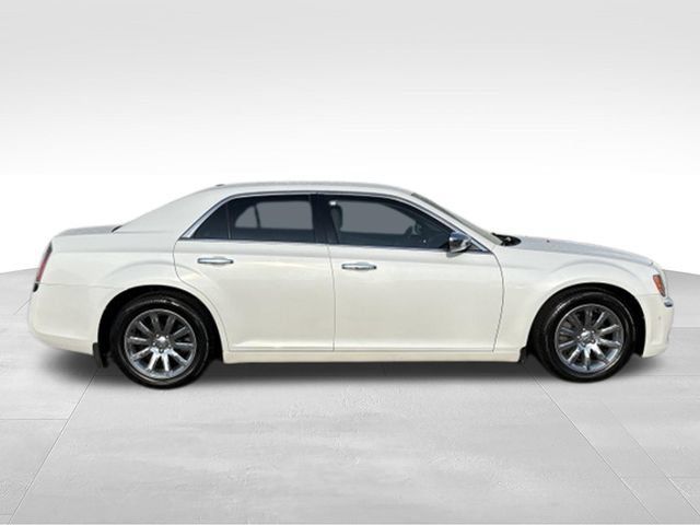 Used 2013 Chrysler 300 C w/ Light Group RWD image 20