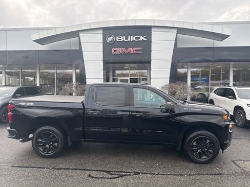 Used 2020 Chevrolet Silverado 1500 Custom w/ Custom Value Package image 29