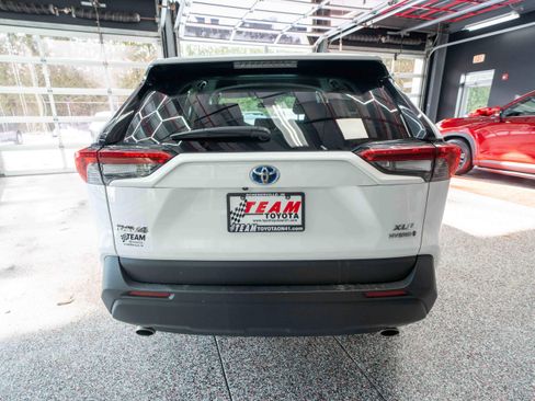Used 2024 Toyota RAV4 XLE image 3