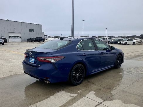 Used 2024 Toyota Camry XSE w/ Navigation Package image 5