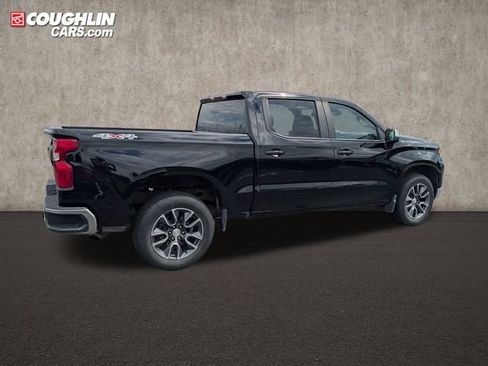 Used 2024 Chevrolet Silverado 1500 LT AWD/4WD image 8
