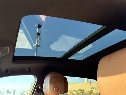 Used 2019 Audi e-tron Premium Plus image 25