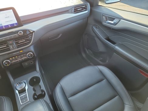 Used 2021 Ford Escape SEL image 14